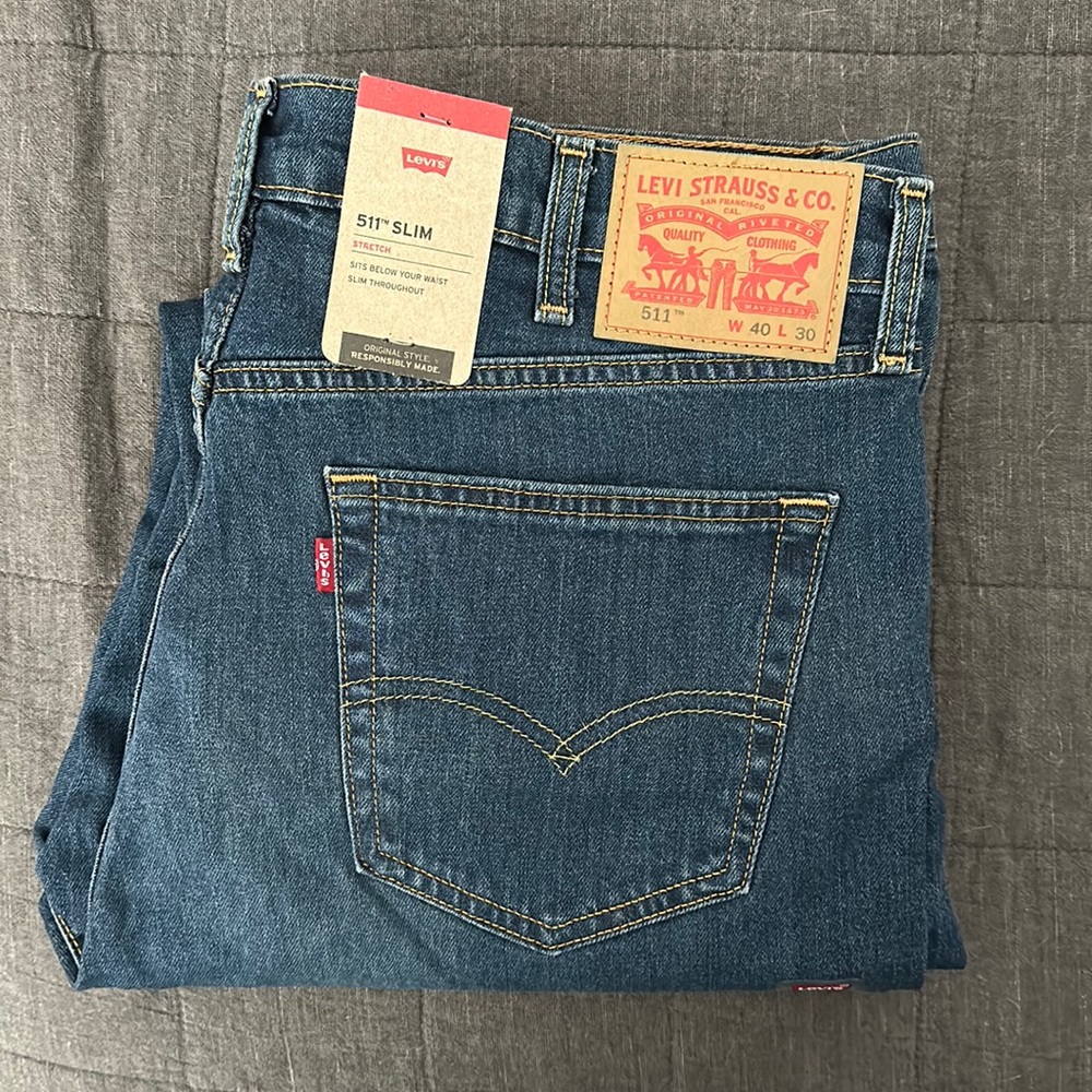 Men’s Levi’s 511 slim stretch jeans.